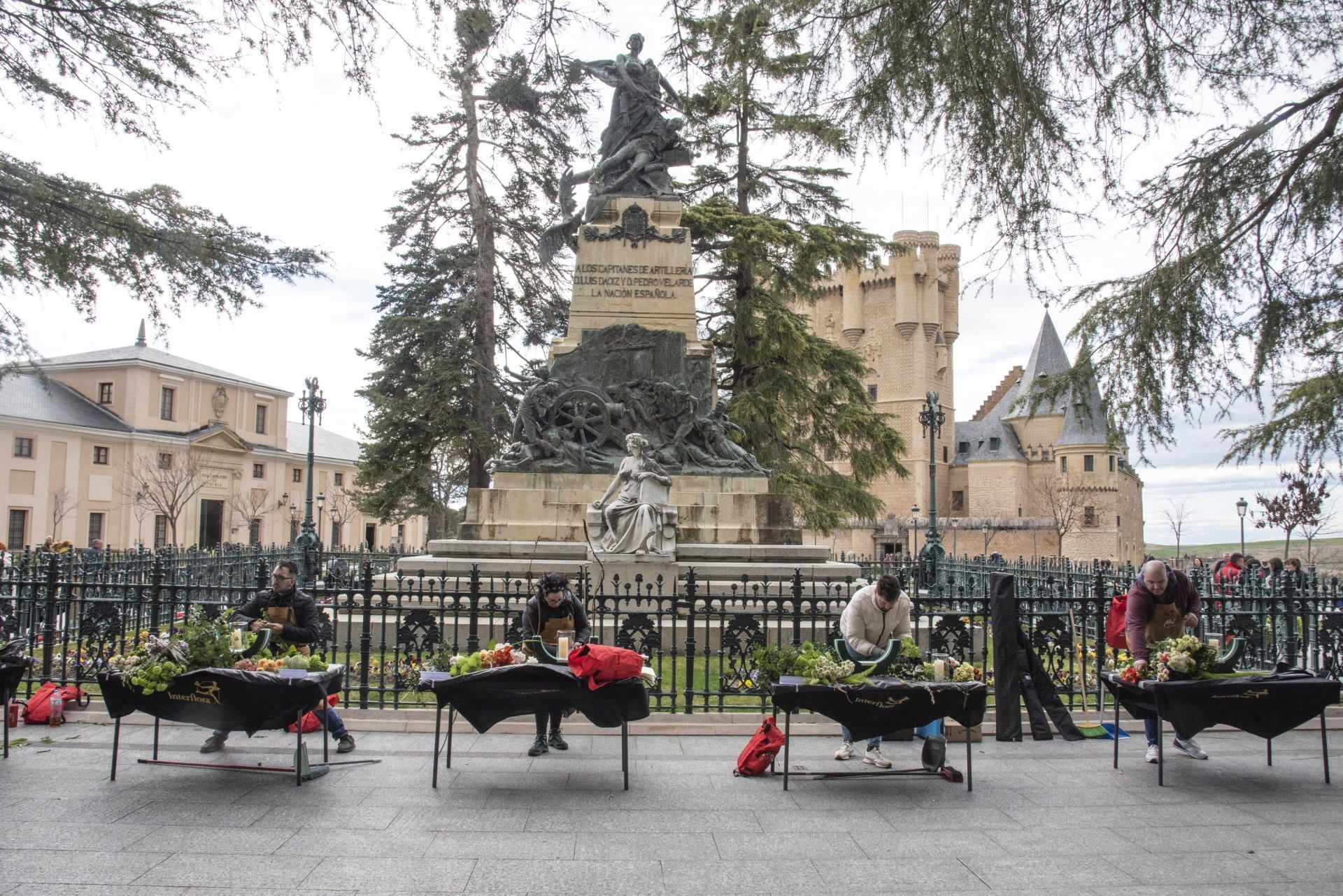 Fotos: Segovia busca al mejor artesano florista de España
