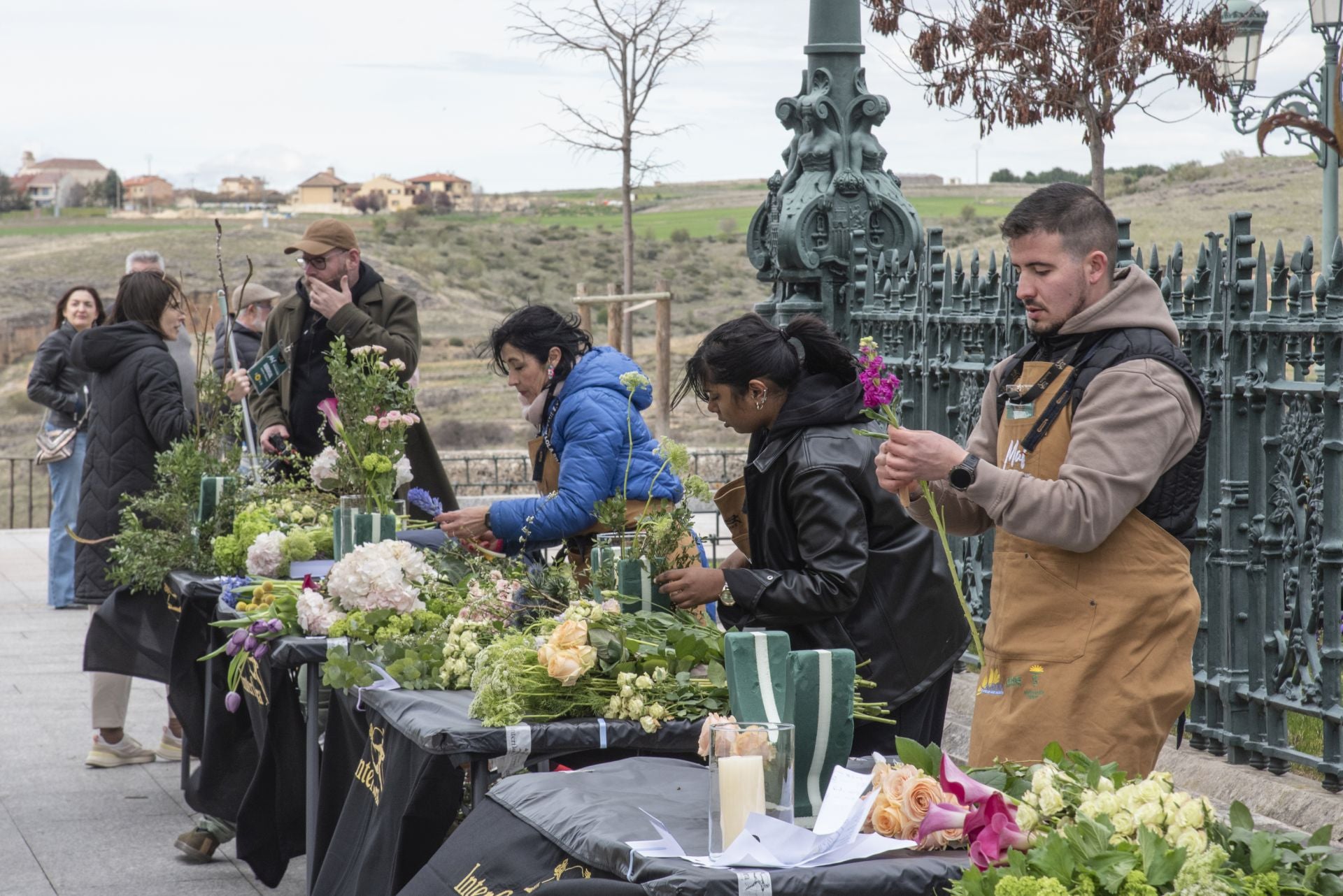 Fotos: Segovia busca al mejor artesano florista de España
