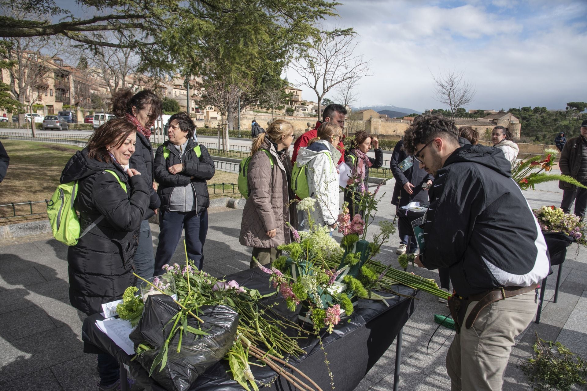 Fotos: Segovia busca al mejor artesano florista de España
