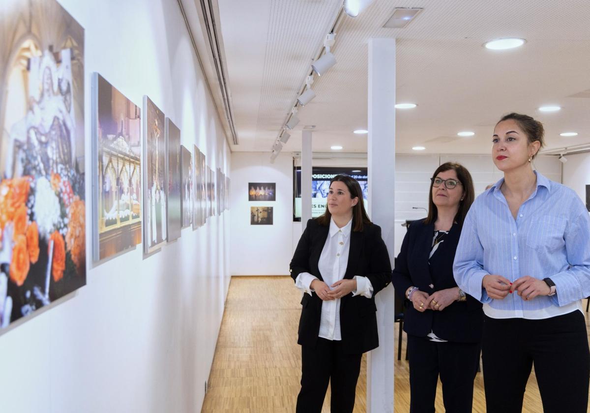 Las imágenes de la Semana Santa de Valladolid y su provincia conviven en una exposición