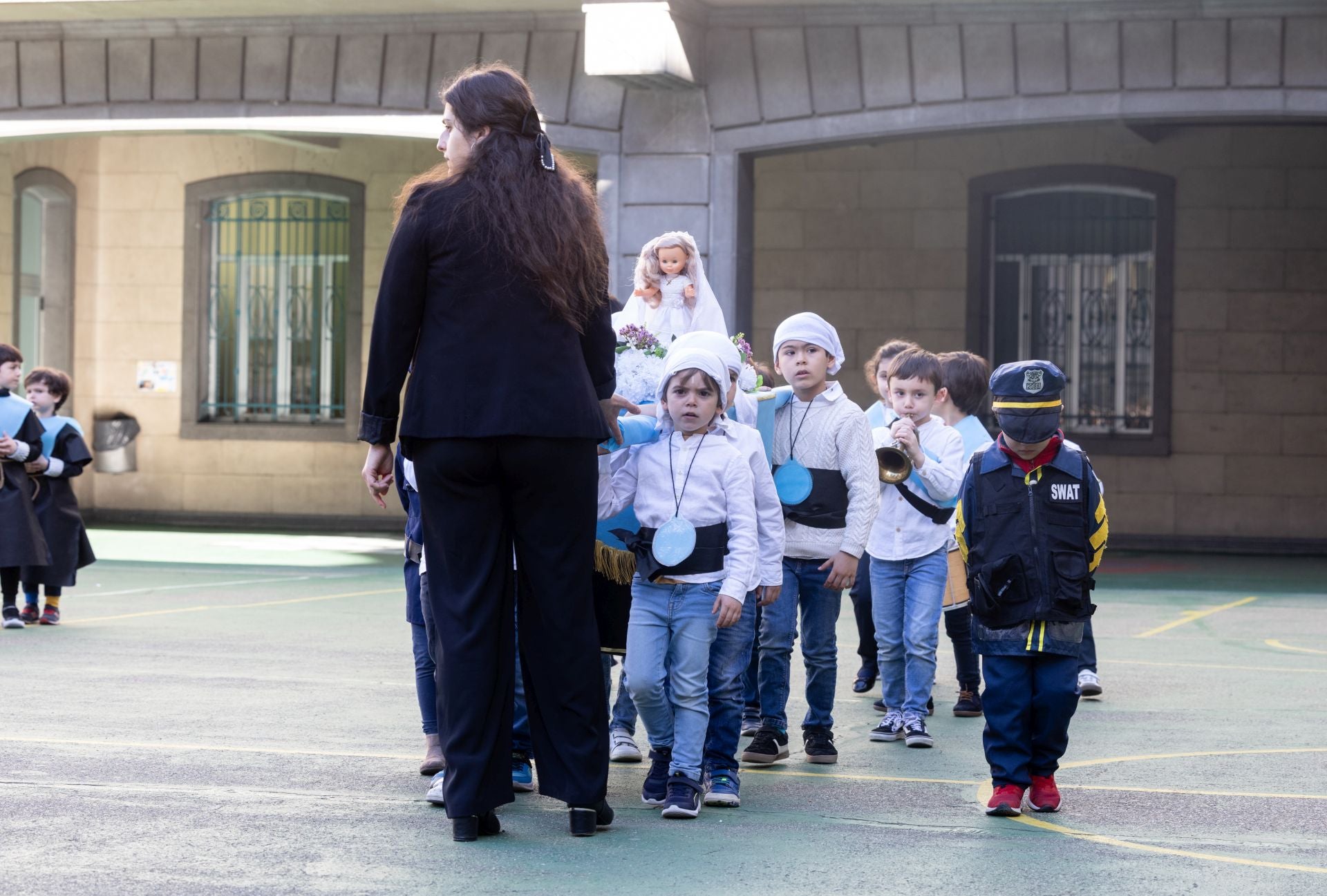 Procesión infantil en el Colegio de Lourdes de Valladolid