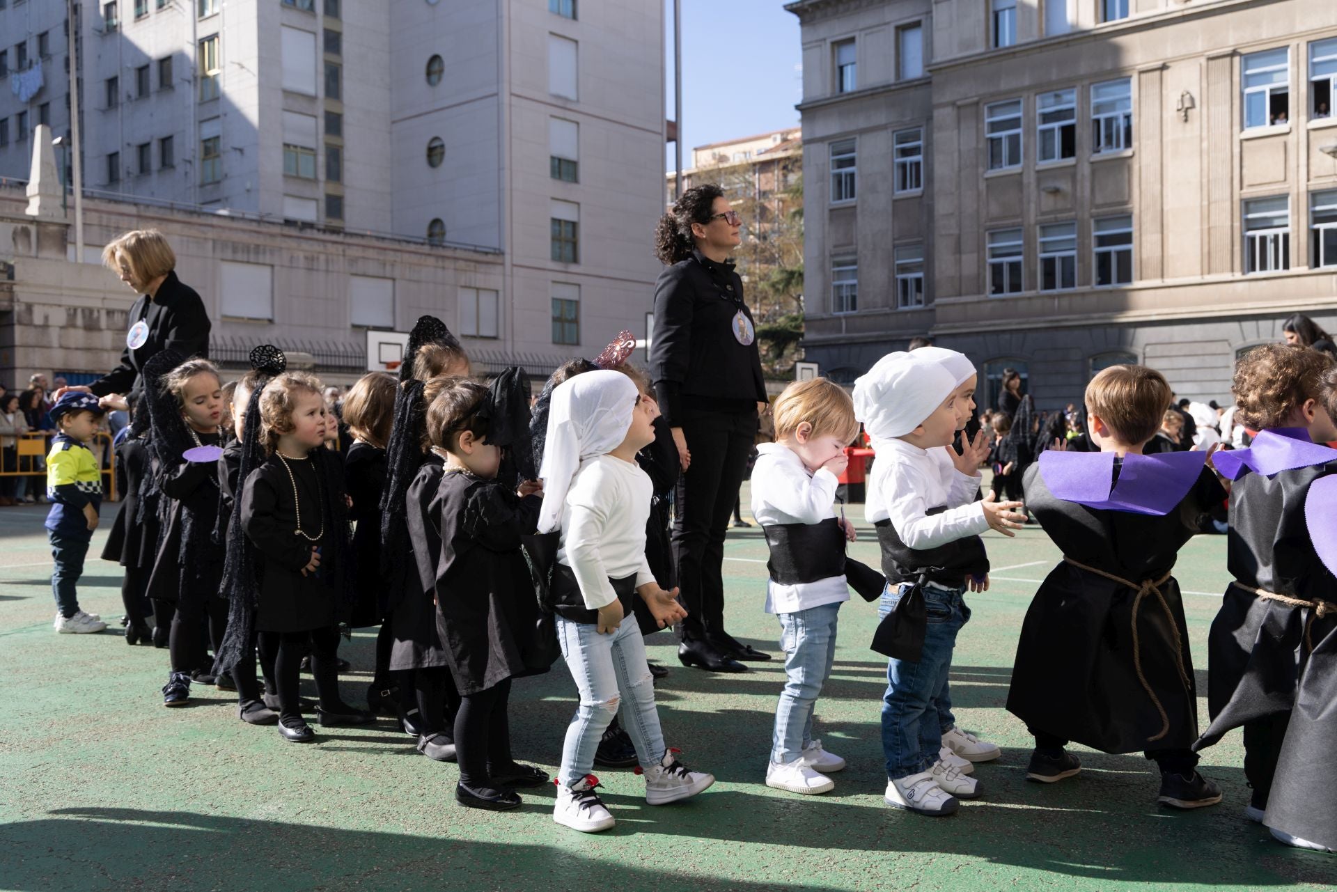 Procesión infantil en el Colegio de Lourdes de Valladolid