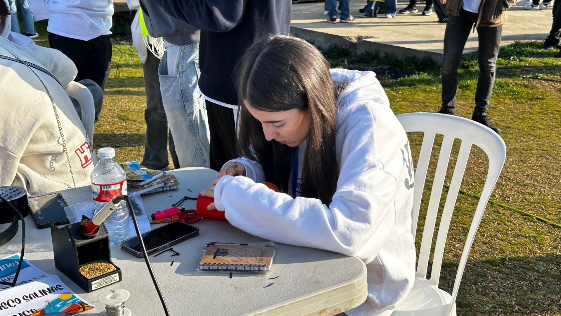El proyecto CanSat de la Agencia Espacial Europea lanza cohetes en Herrera de Pisuerga