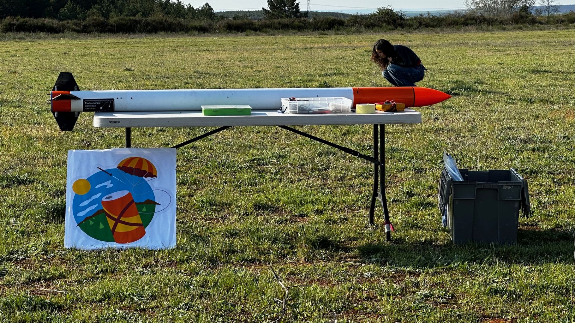 El proyecto CanSat de la Agencia Espacial Europea lanza cohetes en Herrera de Pisuerga