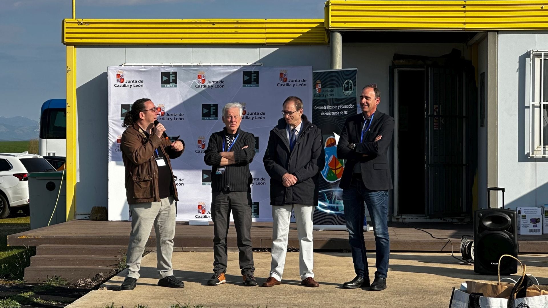 El proyecto CanSat de la Agencia Espacial Europea lanza cohetes en Herrera de Pisuerga