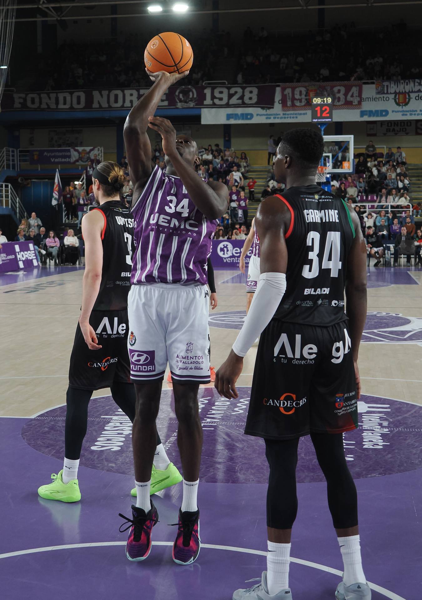 La derrota del Real Valladolid Baloncesto ante Cantabria, en imágenes