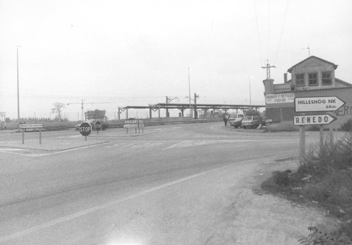 Carretera de acceso al municipio en una imagen de noviembre de 1994.