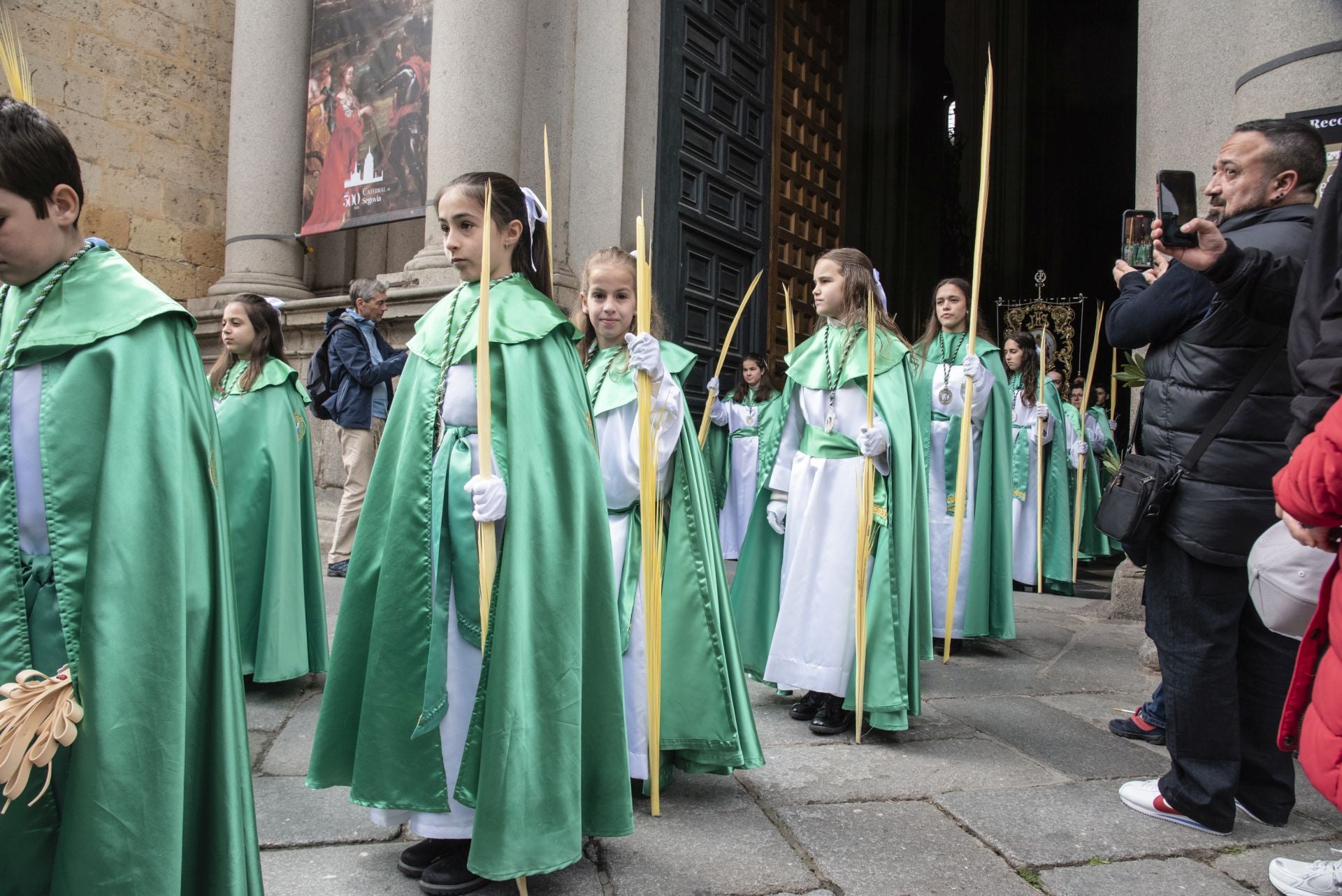 La procesión del Domingo de Ramos, en imágenes