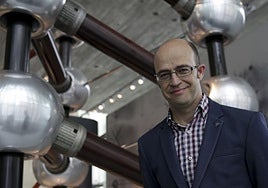 César González García, doctor en Astrofísica e investigador del Consejo Superior de Investigaciones Científicas.