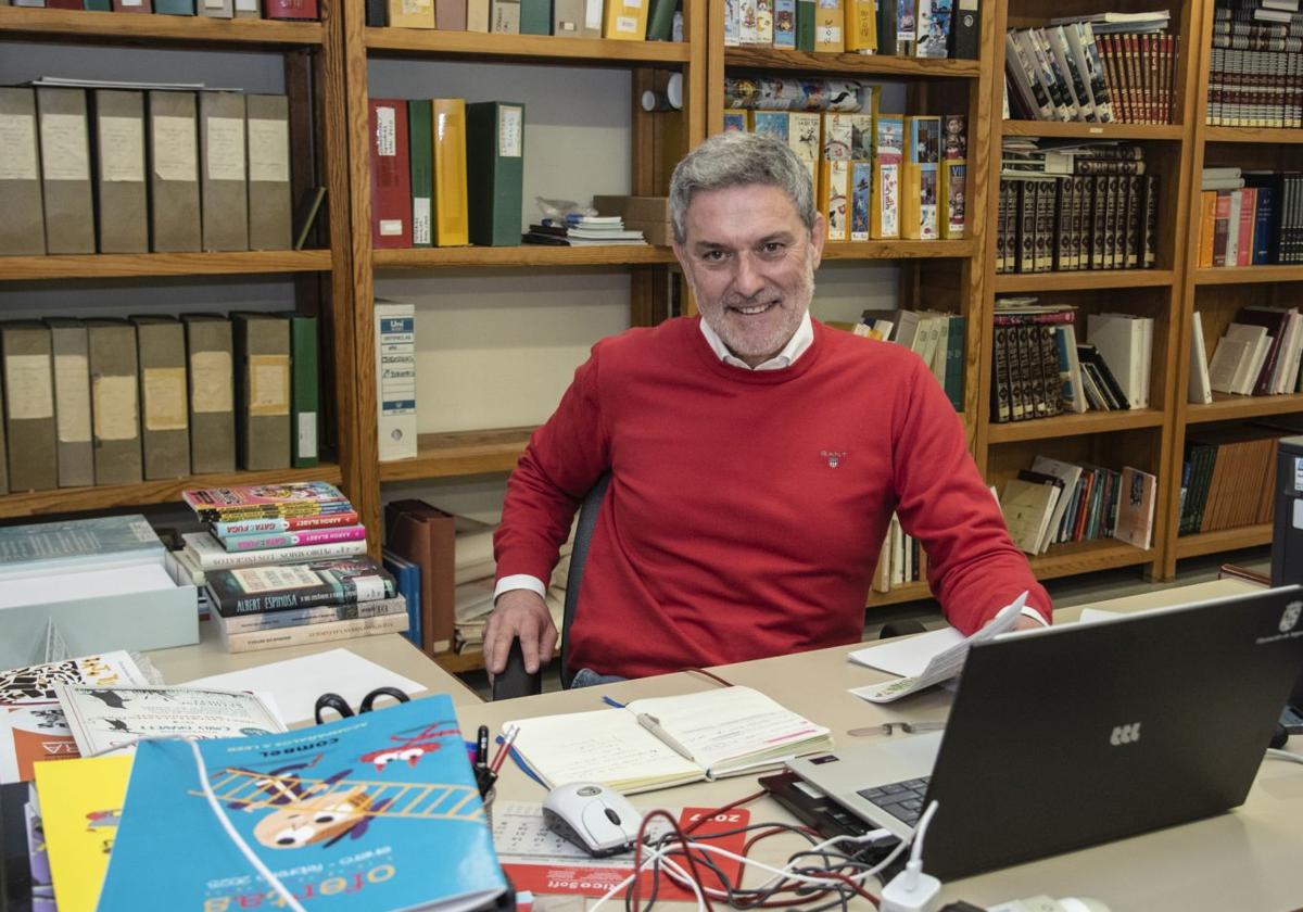 José Luis Vázquez regresa al bibliobús: «Estoy completamente desactualizado»