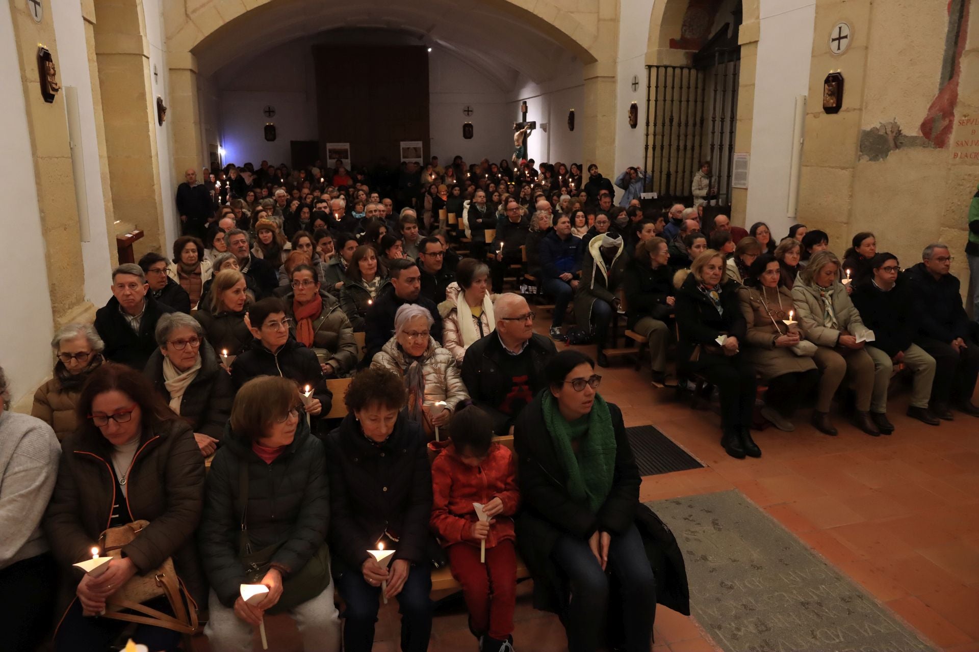 El vía crucis de los Carmelitas, en imágenes