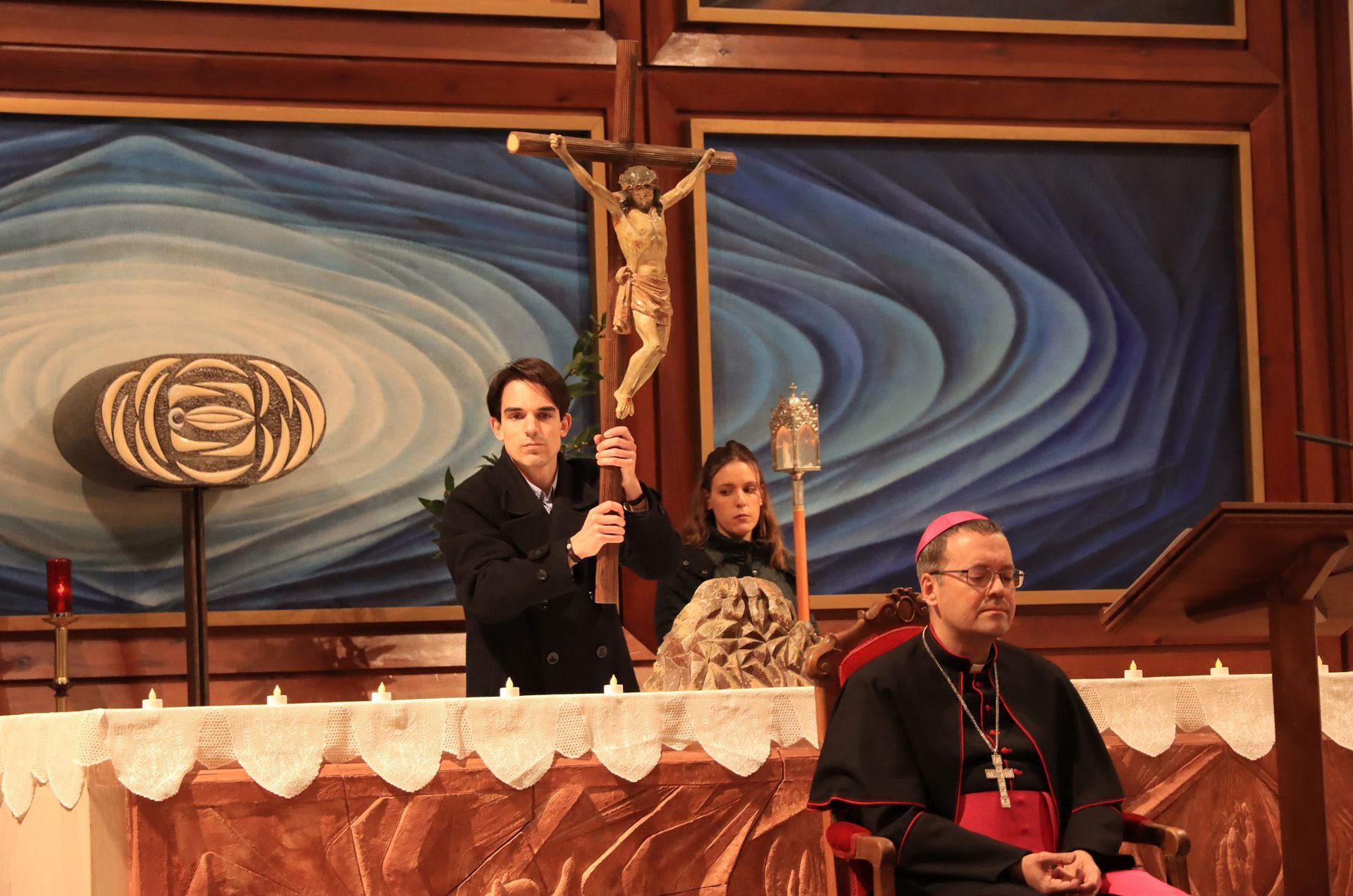 El vía crucis de los Carmelitas, en imágenes
