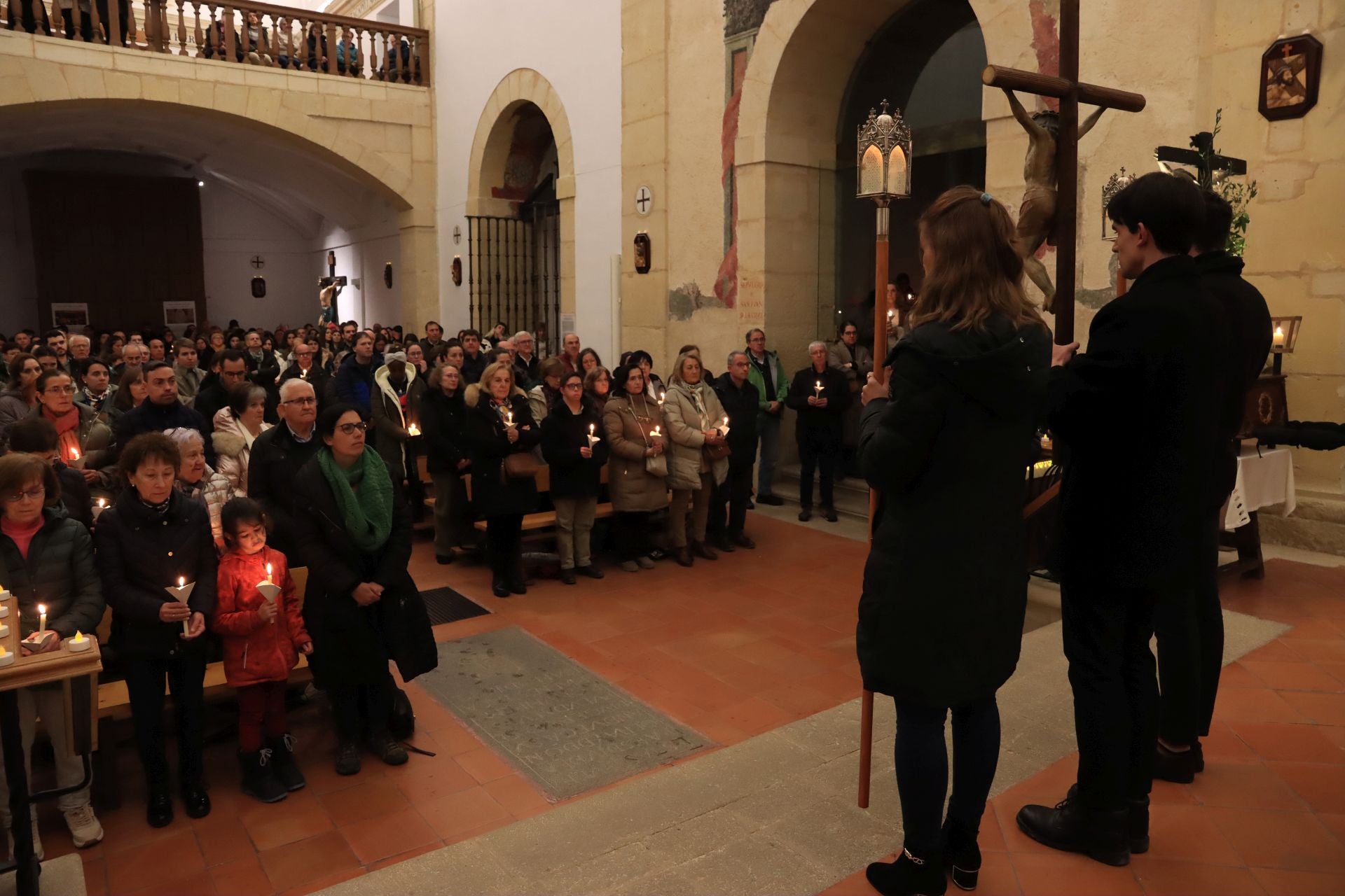 El vía crucis de los Carmelitas, en imágenes