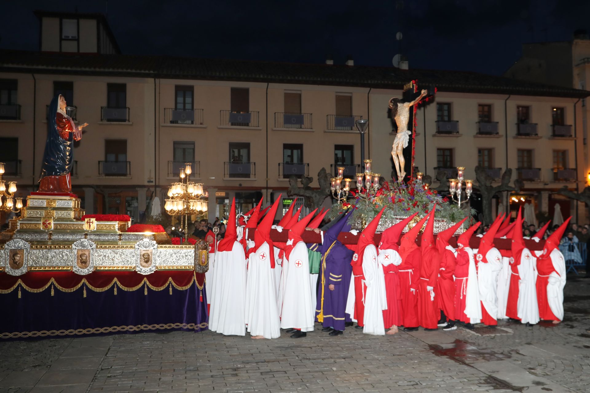 Procesión del Santo Vía Crucis