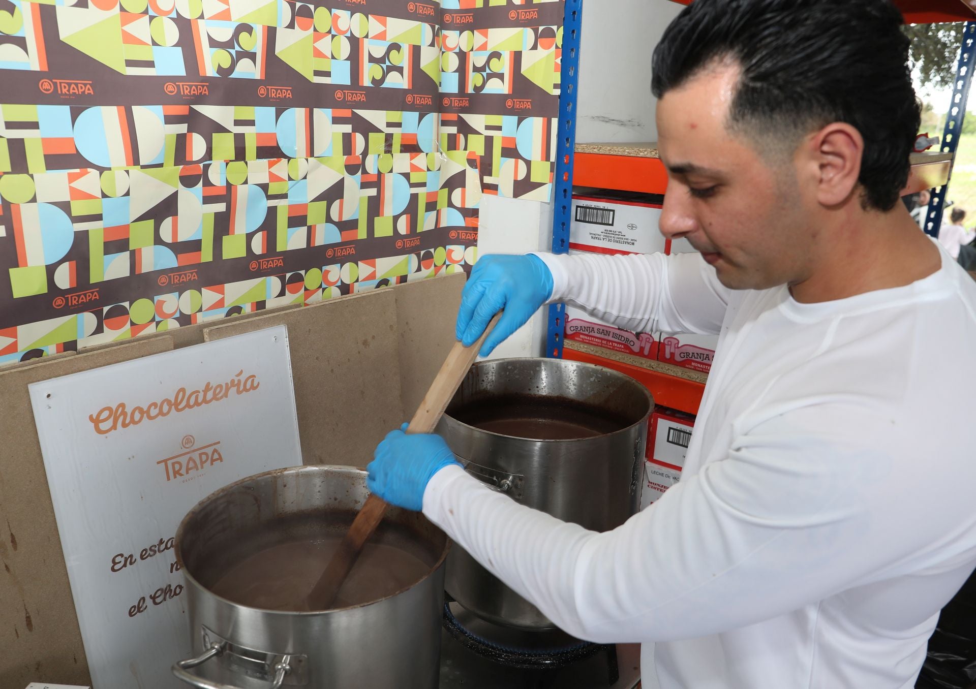 Un brindis con el chocolate gratuito de Trapa