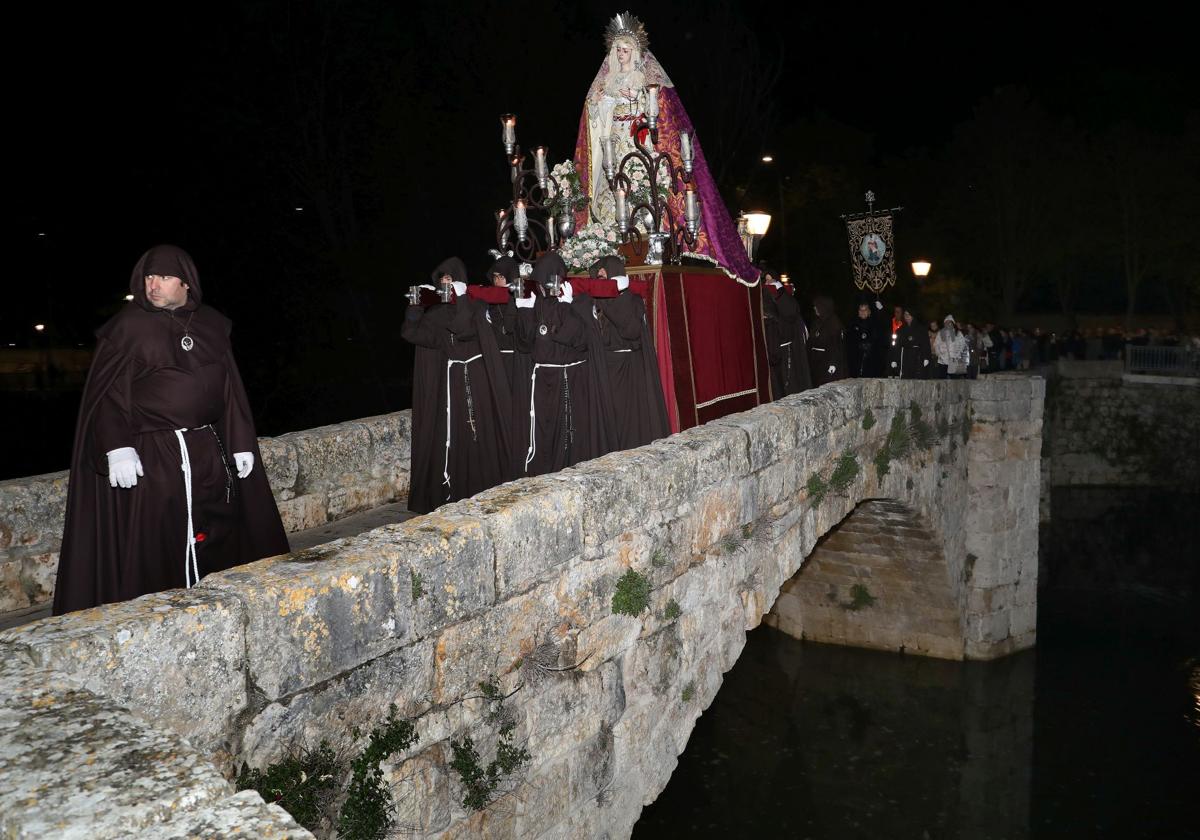 Procesión de Luz y Tinieblas