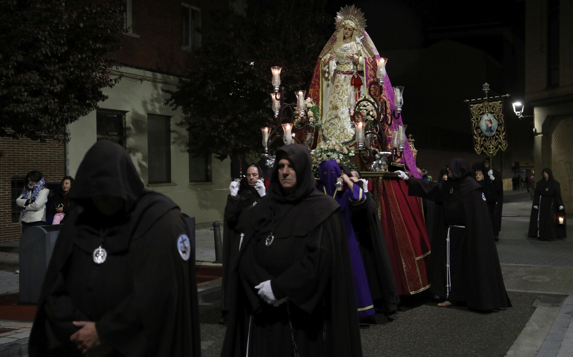 Procesión de Luz y Tinieblas