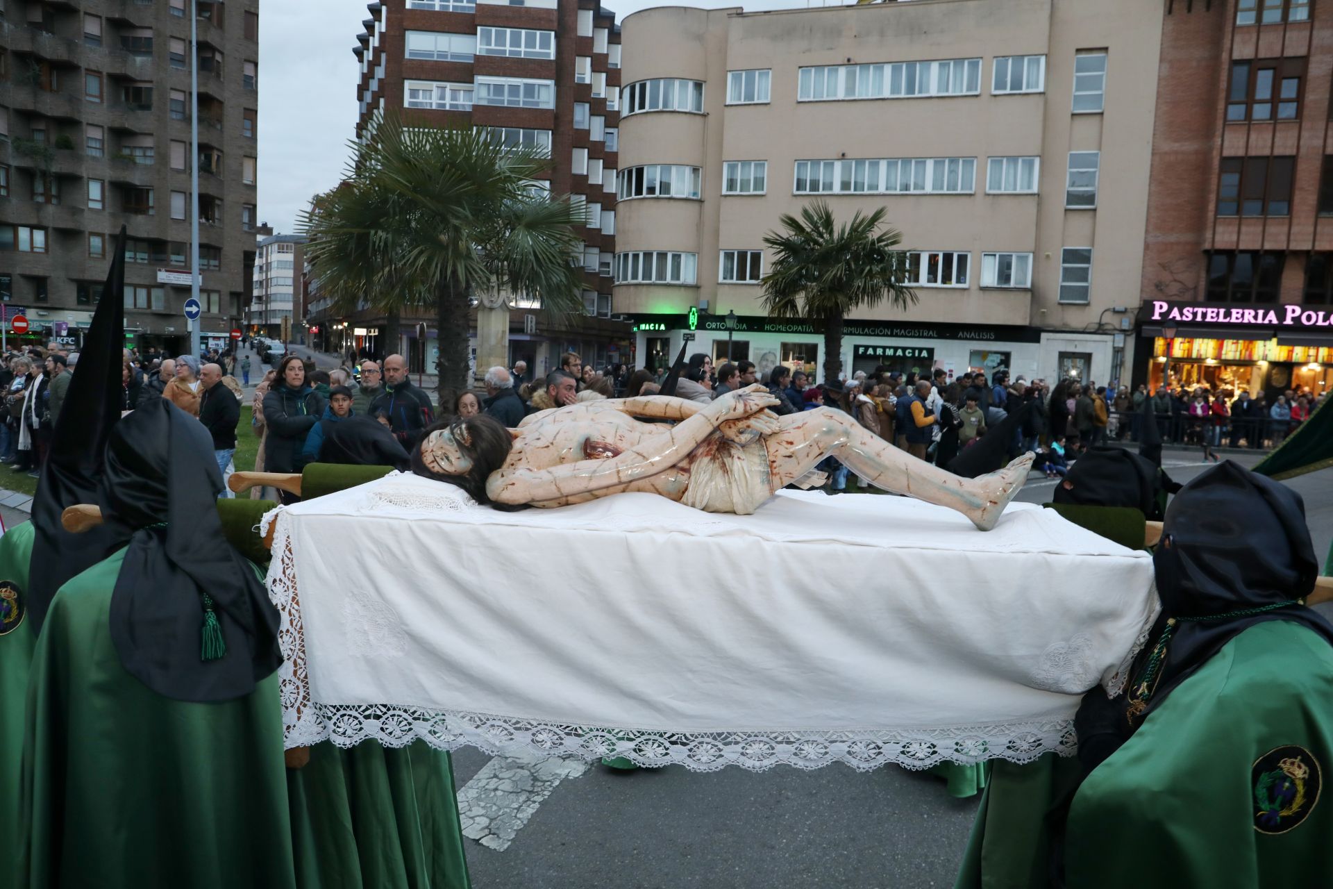 Músculo cofrade para la Vera Cruz