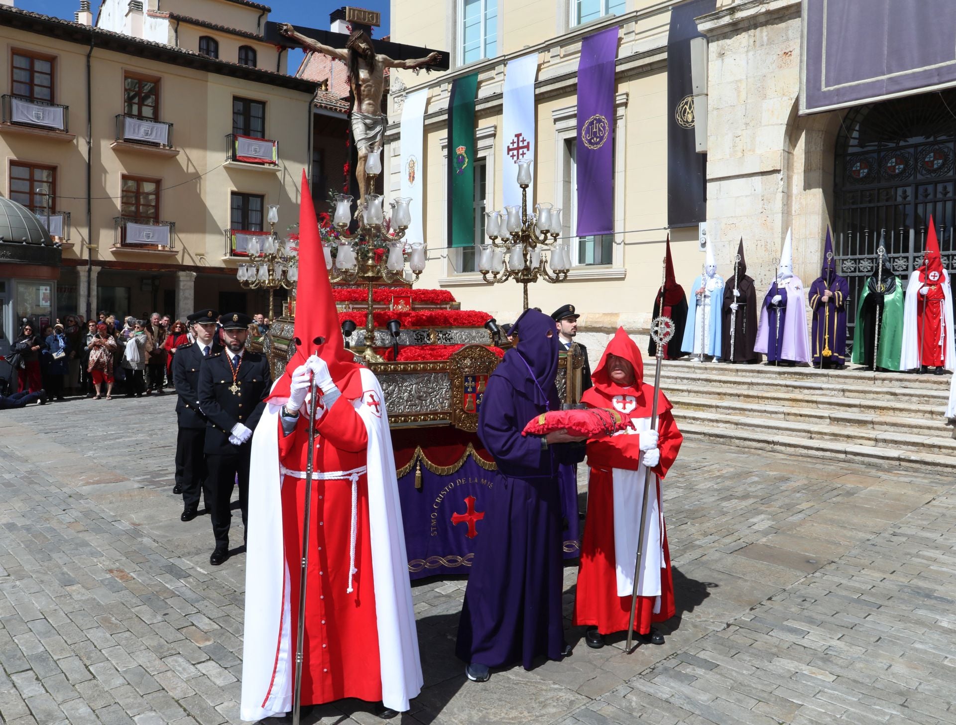El Indulto llena la Plaza Mayor de Palencia