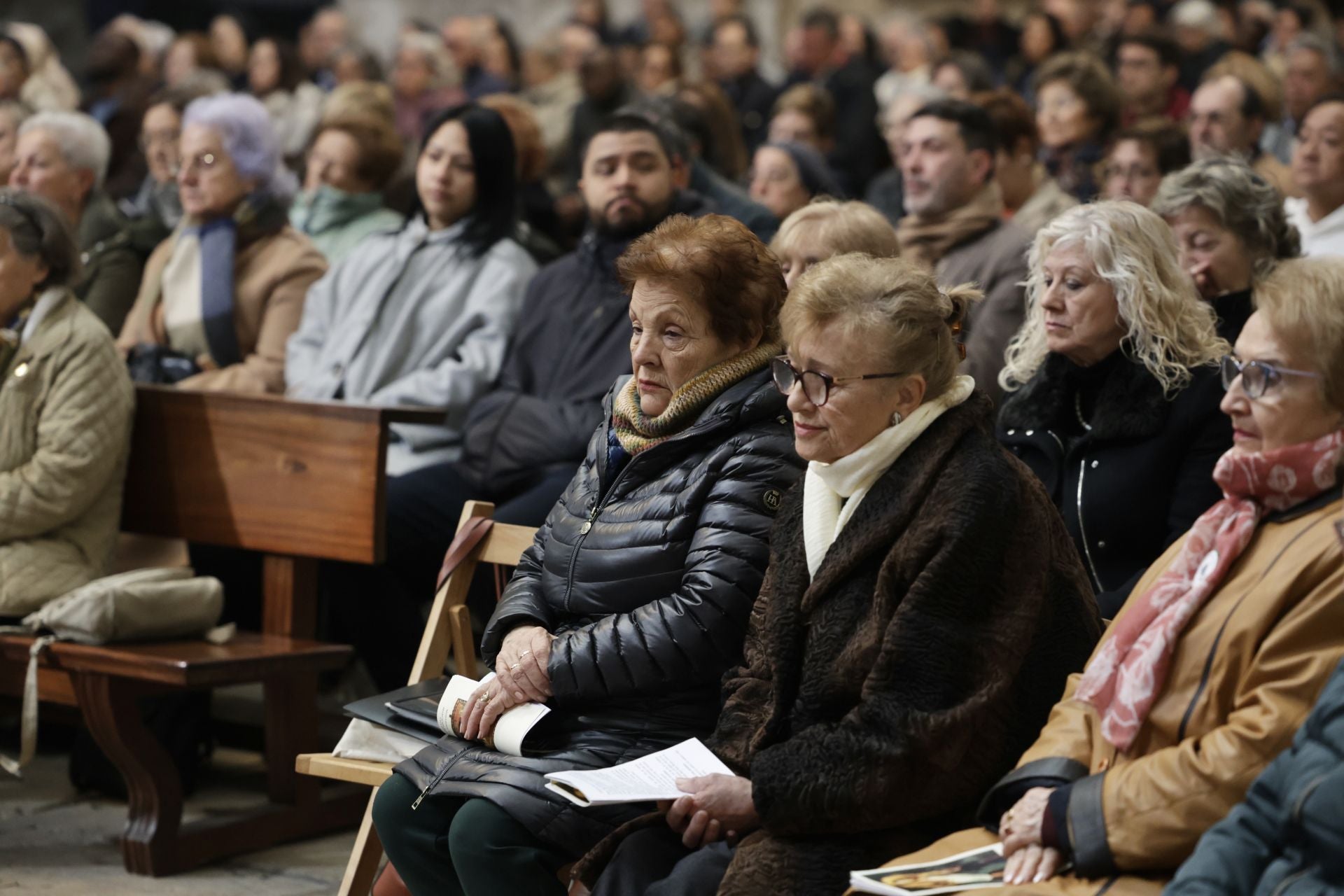 Las imágenes de la misa crismal de este Jueves Santo en Valladolid
