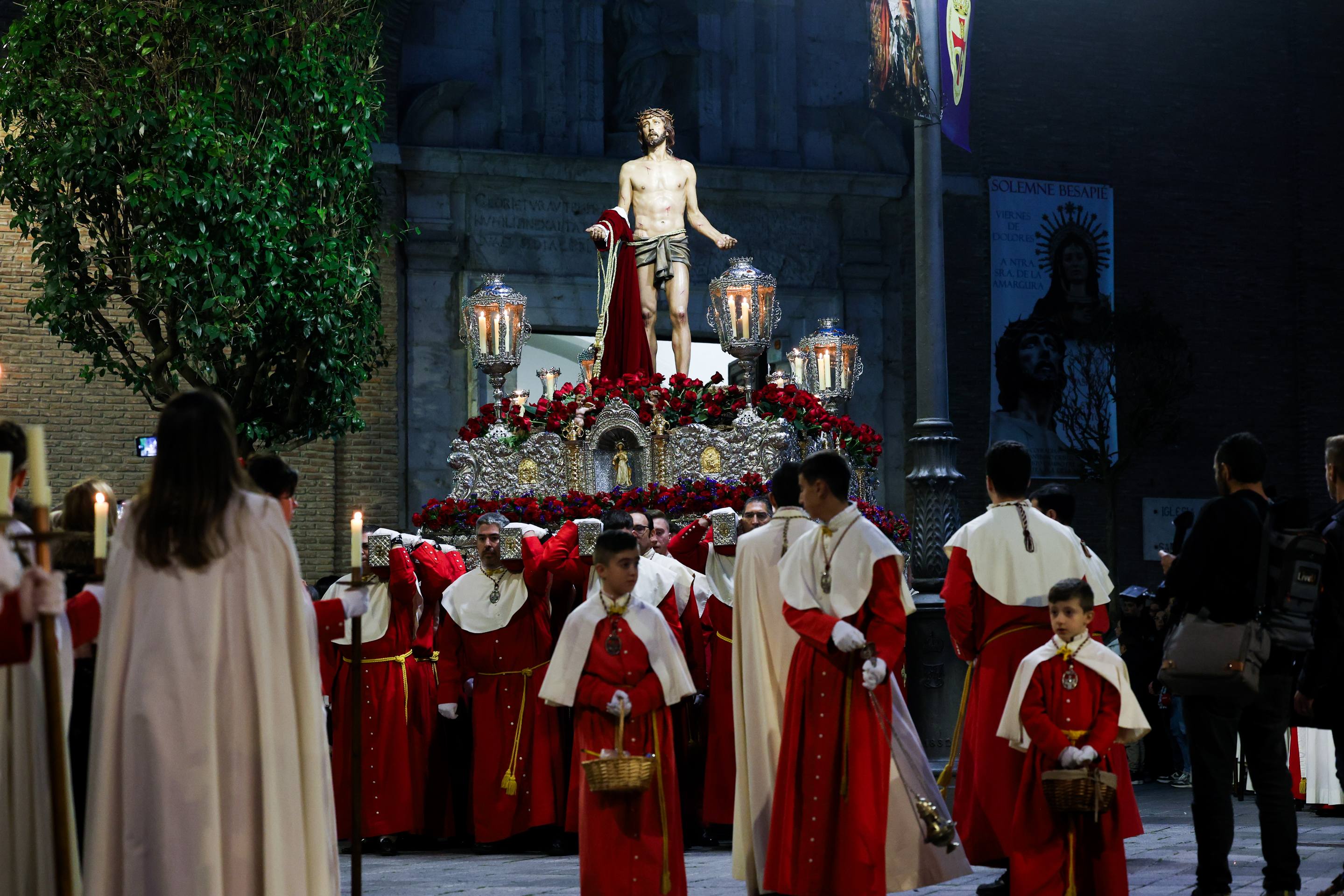 Las imágenes de la procesión del Santísimo Cristo Despojado y Nuestra Señora de la Amargura, en imágenes