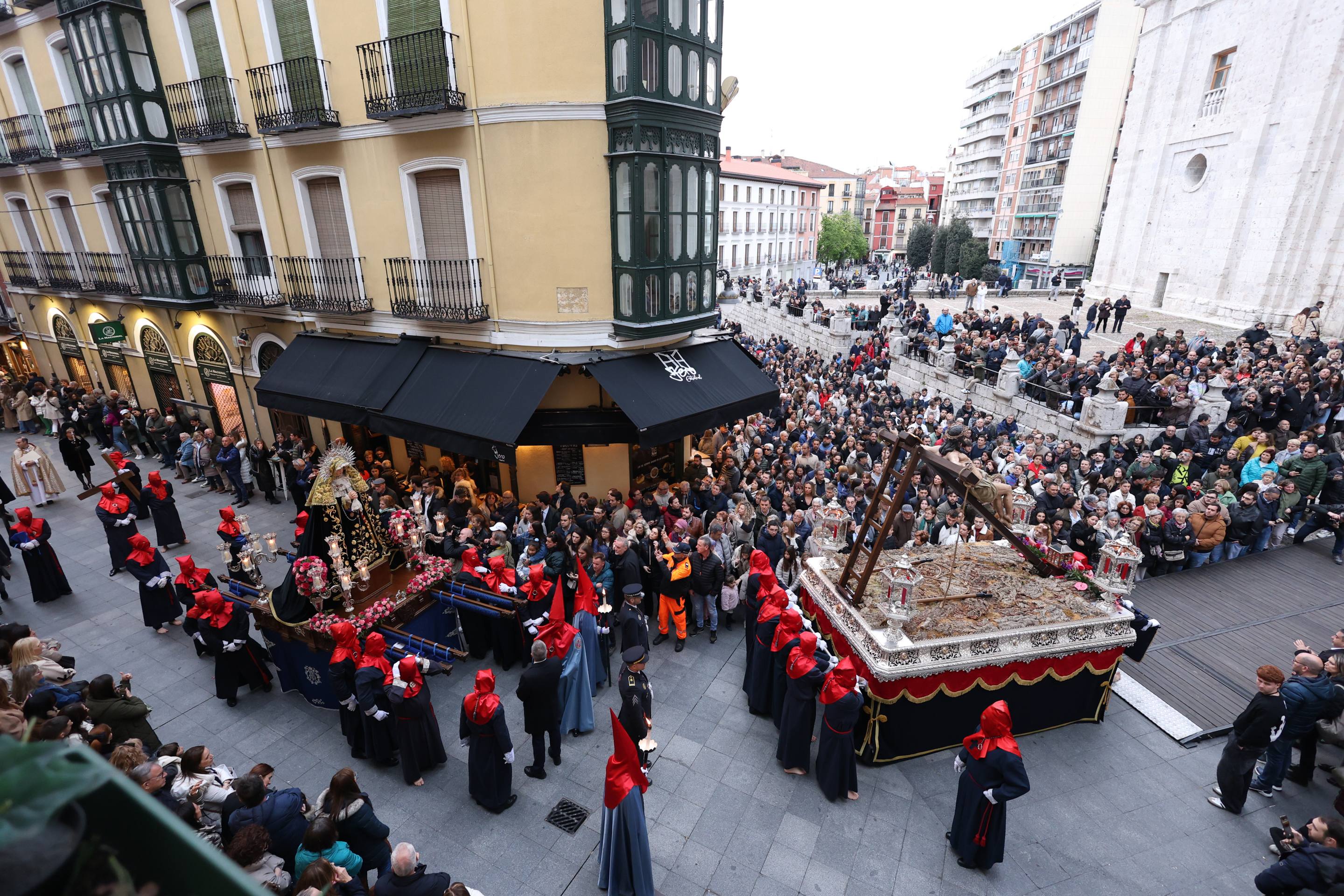 La procesión de la Exaltación de la Luz de Cristo, en imágenes