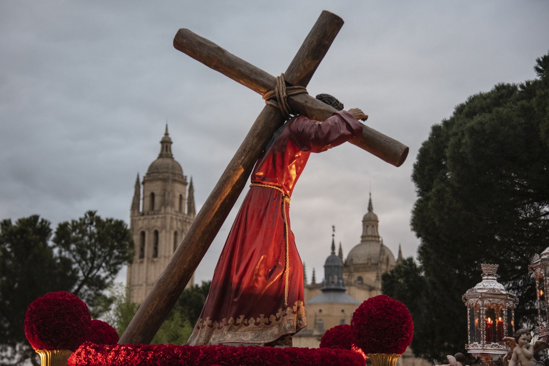 Fotos del Jueves Santo en Segovia (2 de 6)