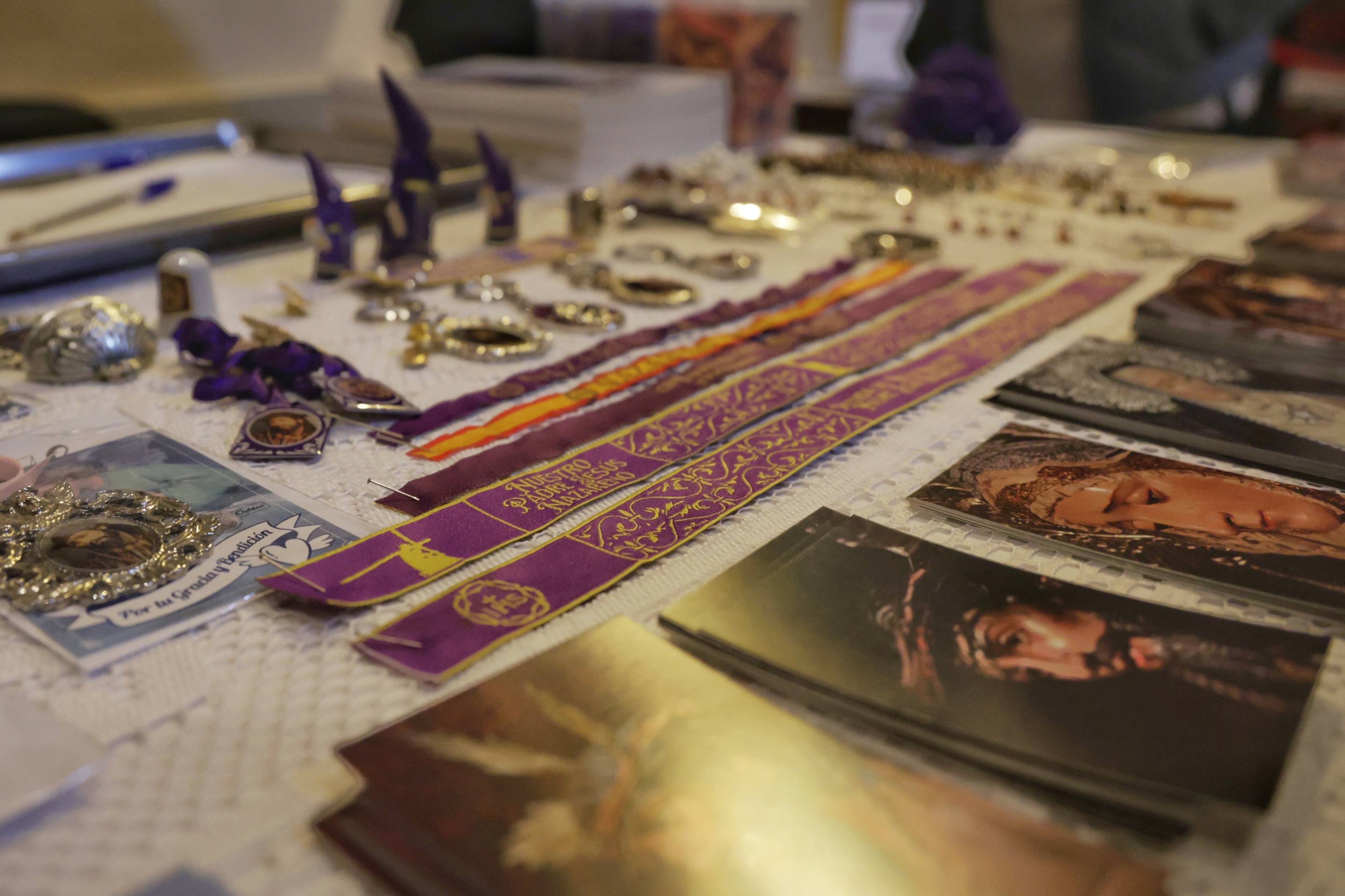 Así es el merchandising de la Semana Santa en Valladolid