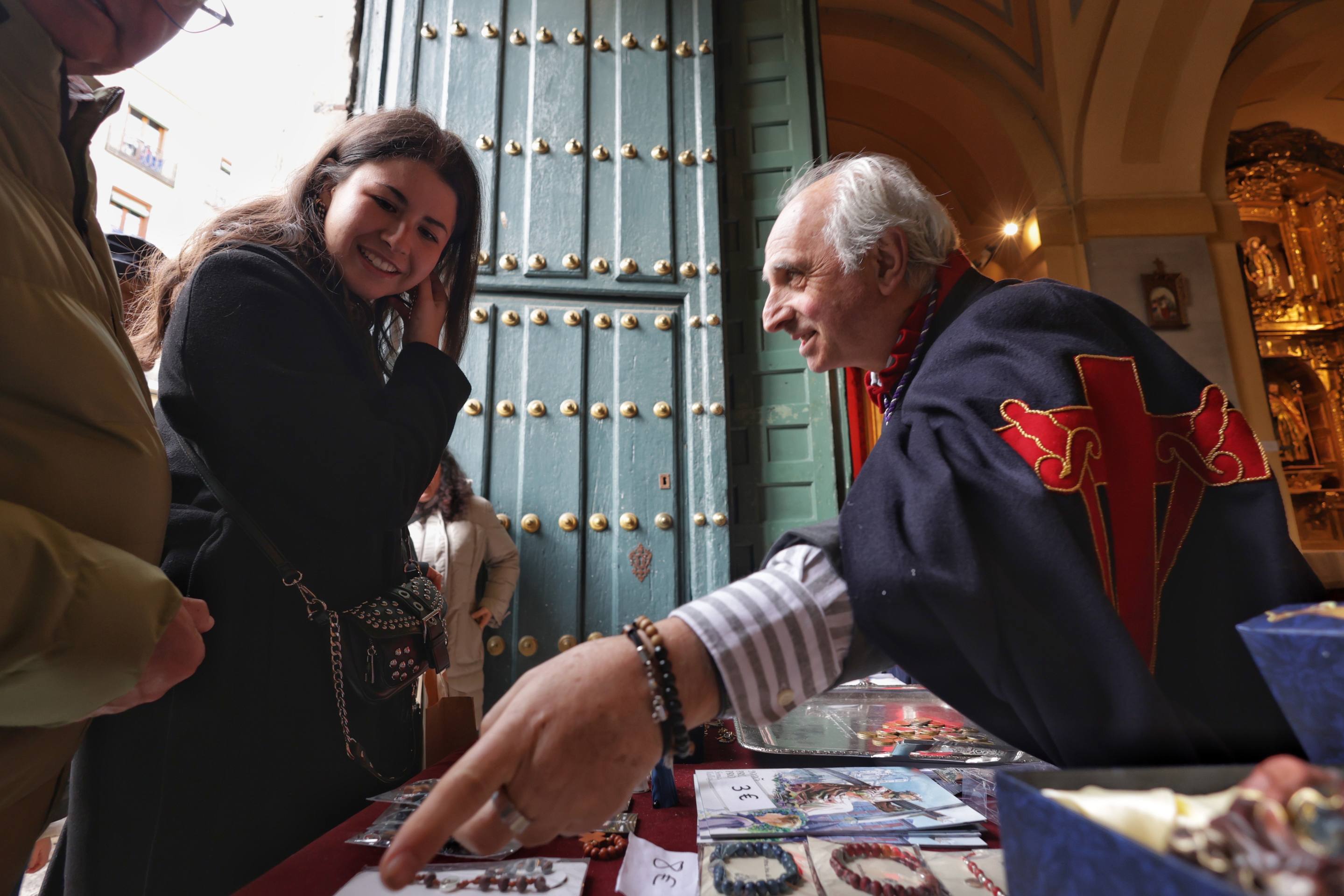 Así es el merchandising de la Semana Santa en Valladolid