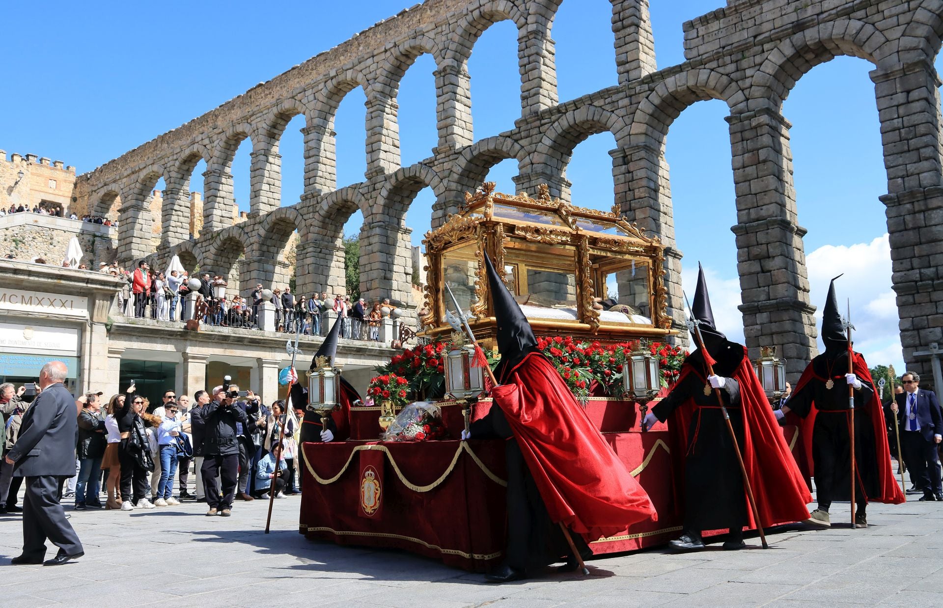 Fotos de la procesión del Santo Cristo de los Gascones