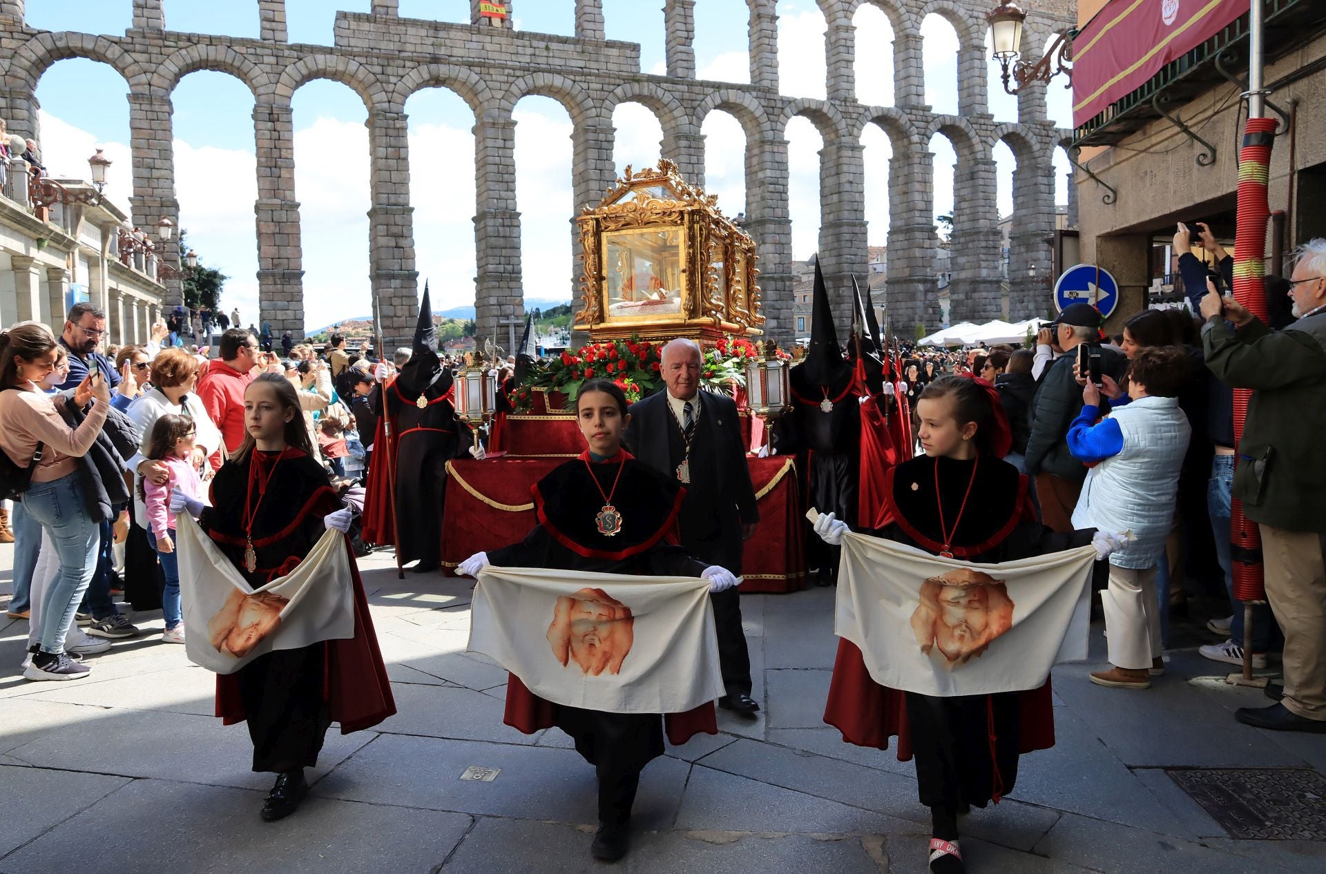 Fotos de la procesión del Santo Cristo de los Gascones