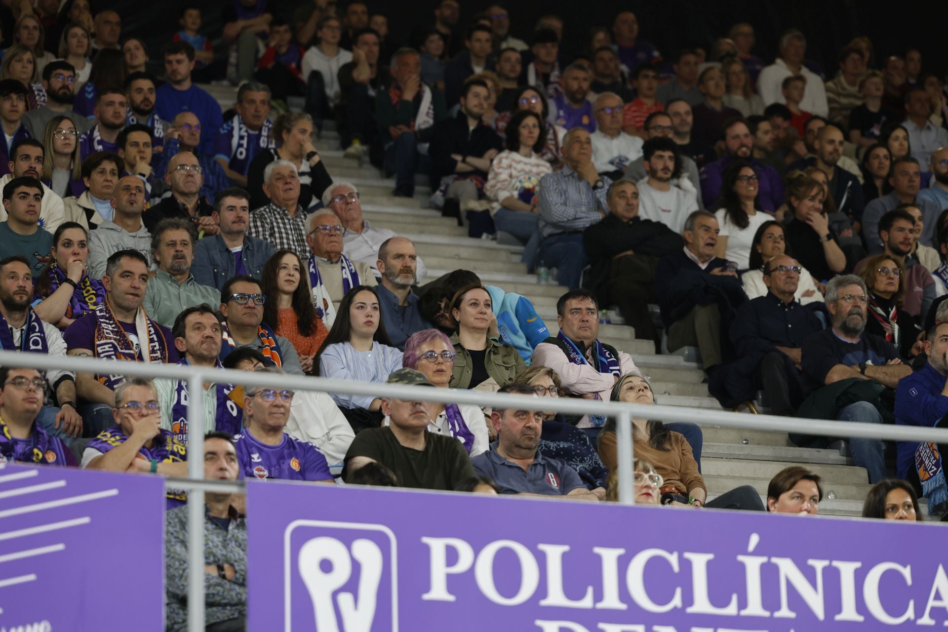 Así animó el público palentino al Súper Agropal ante el Tizona Burgos