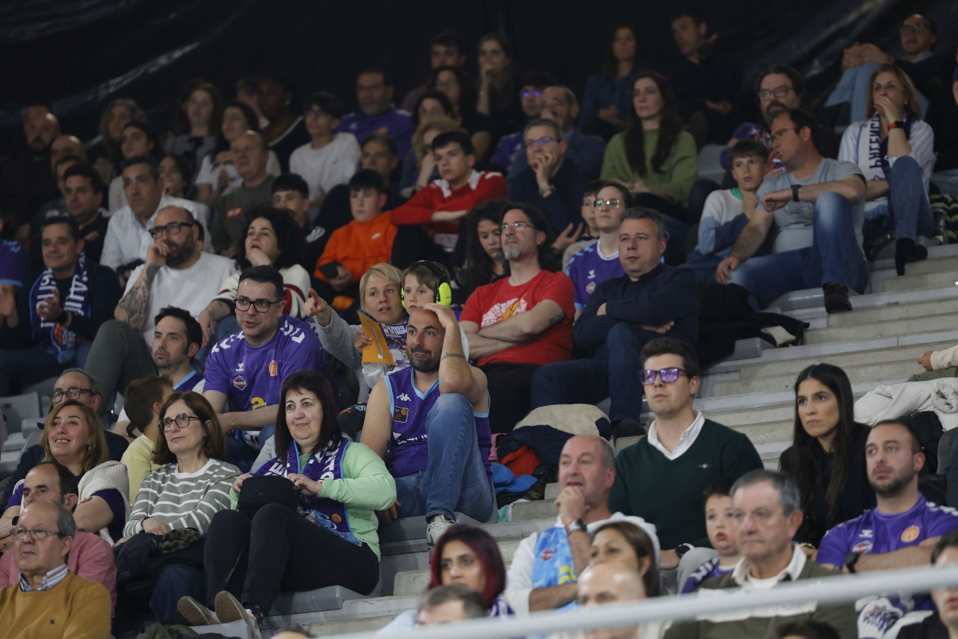 Así animó el público palentino al Súper Agropal ante el Tizona Burgos