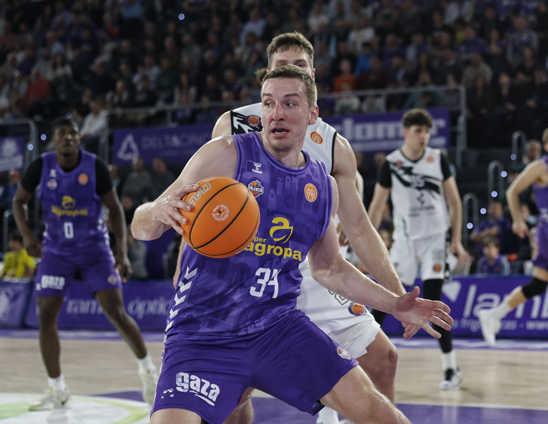 Súper Agropal Palencia 102-79 Tizona Burgos