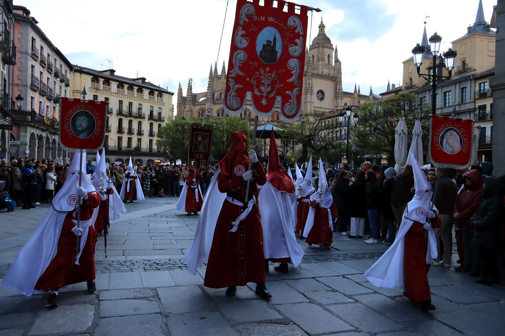 Fotos del Viernes Santo en Segovia (2 de 2)
