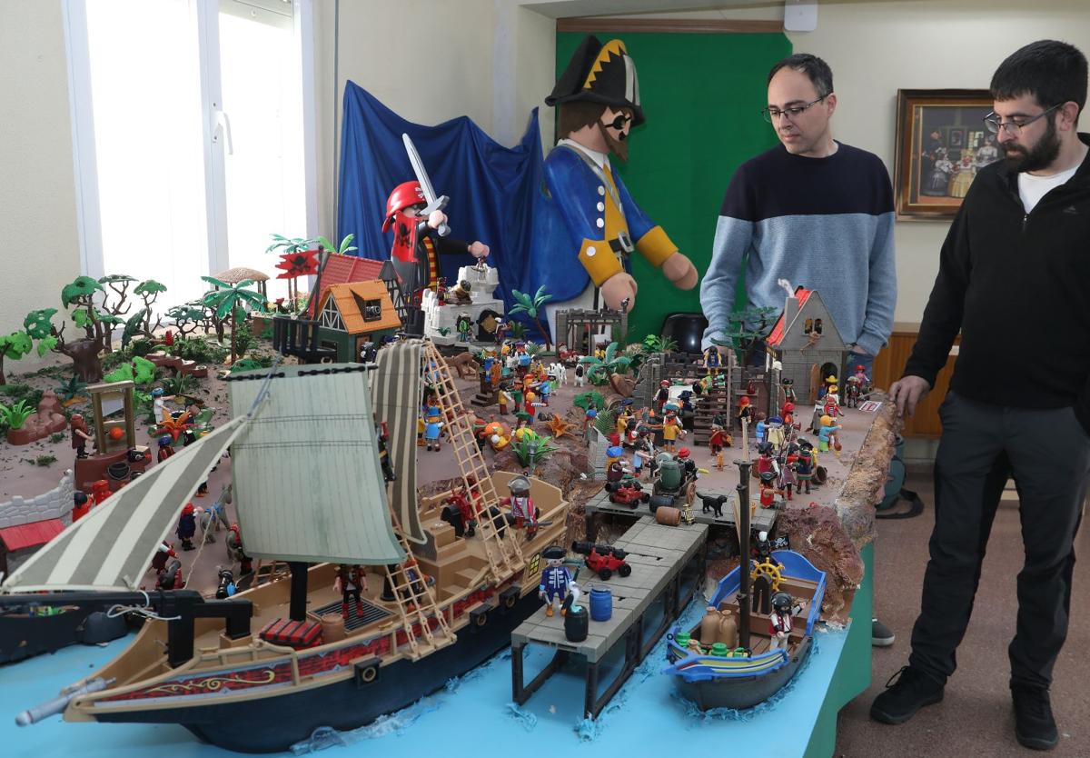 80.000 piezas de Playmobil se convierten en relatos vivos que unen generaciones