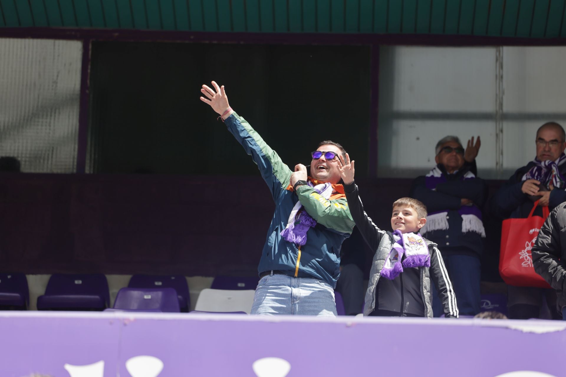 Búscate en la grada del Real Valladolid - Osasuna (4/4)