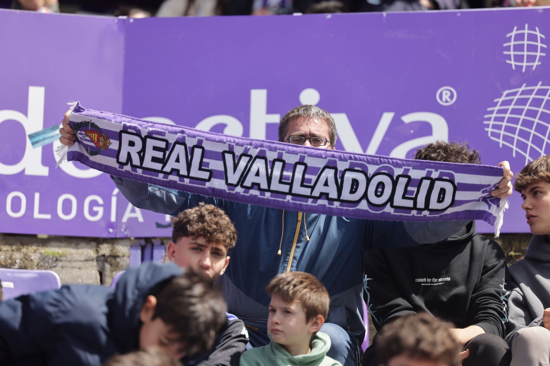 Búscate en la grada del Real Valladolid - Osasuna (4/4)