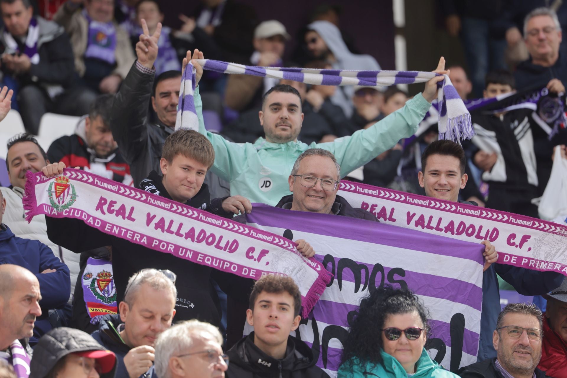Búscate en la grada del Real Valladolid - Osasuna (4/4)