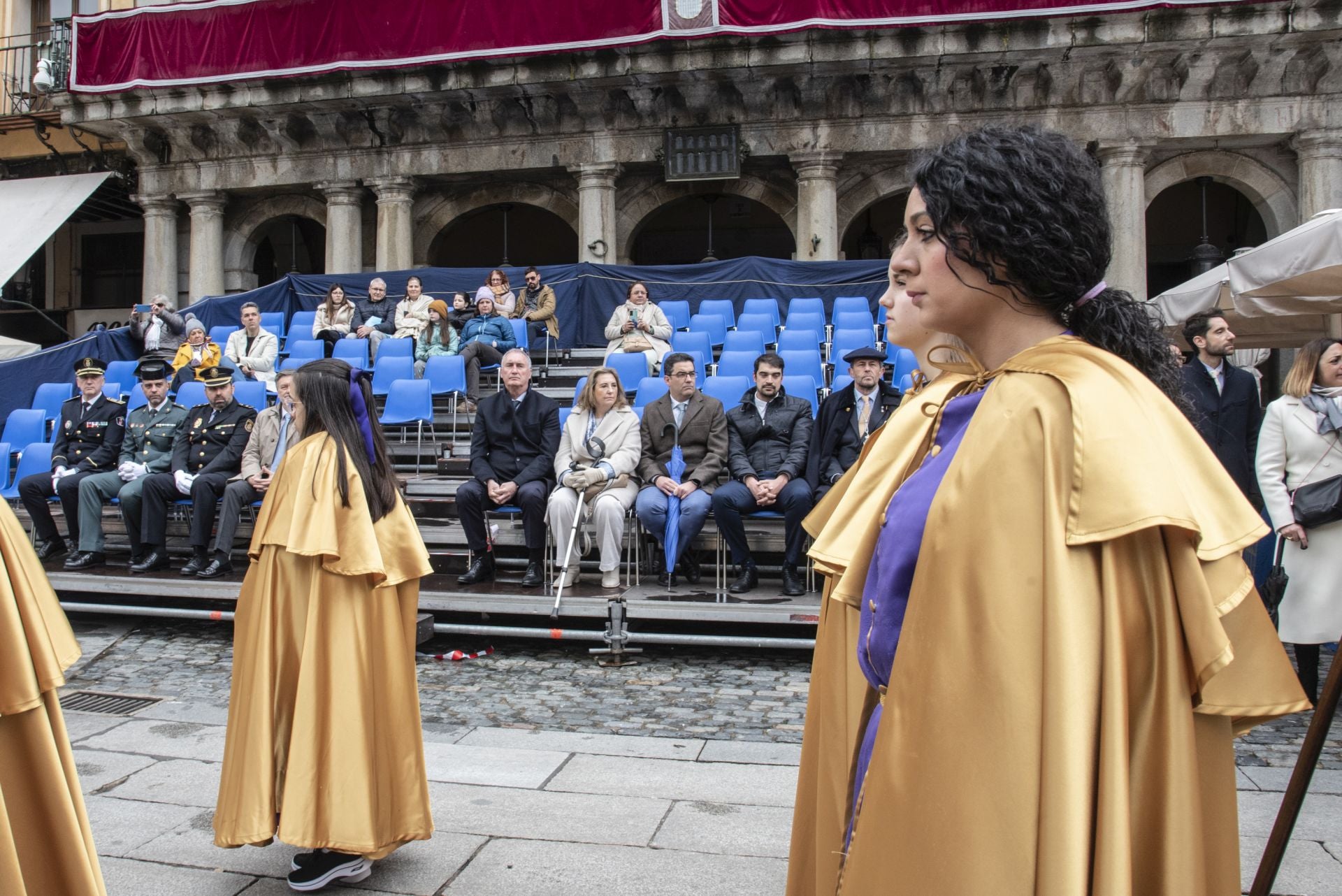 Segovia acompaña la Procesión del Resucitado