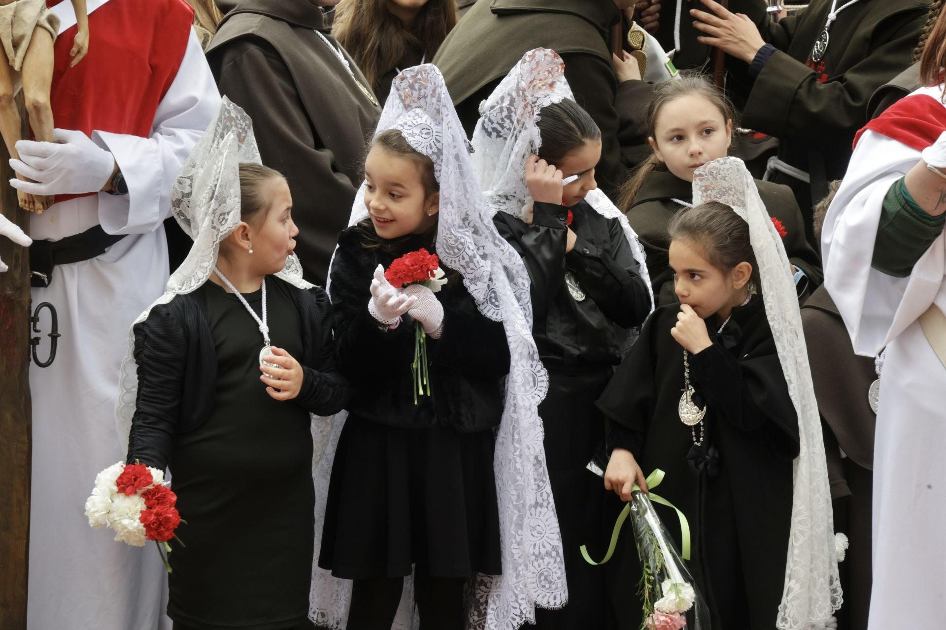 La Misa Pascual y el Encuentro de Jesús Resucitado con la Virgen de la Alegría en Valladolid