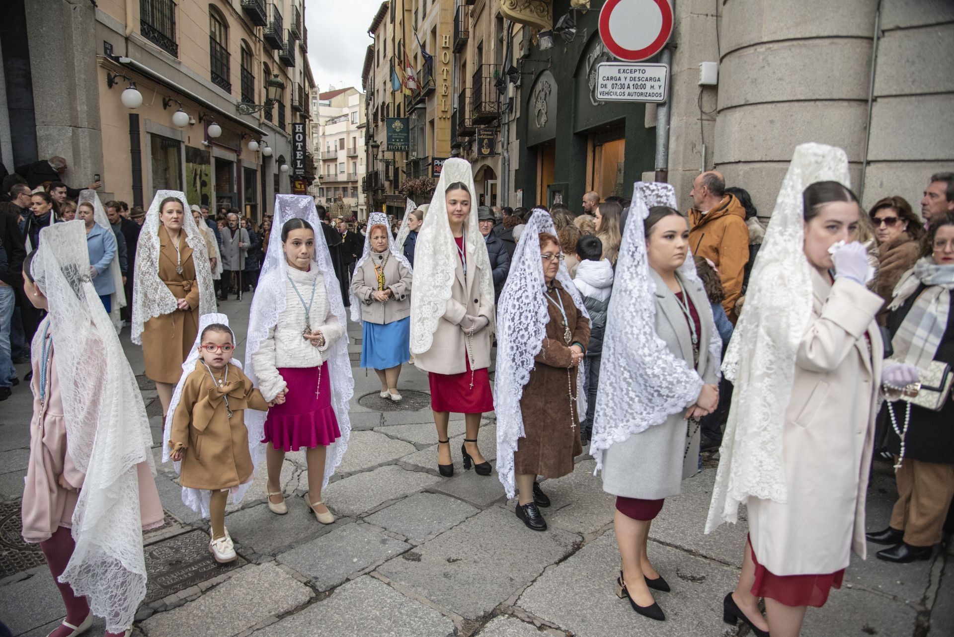 La Procesión de la Virgen del Rocío de Segovia, en imágenes