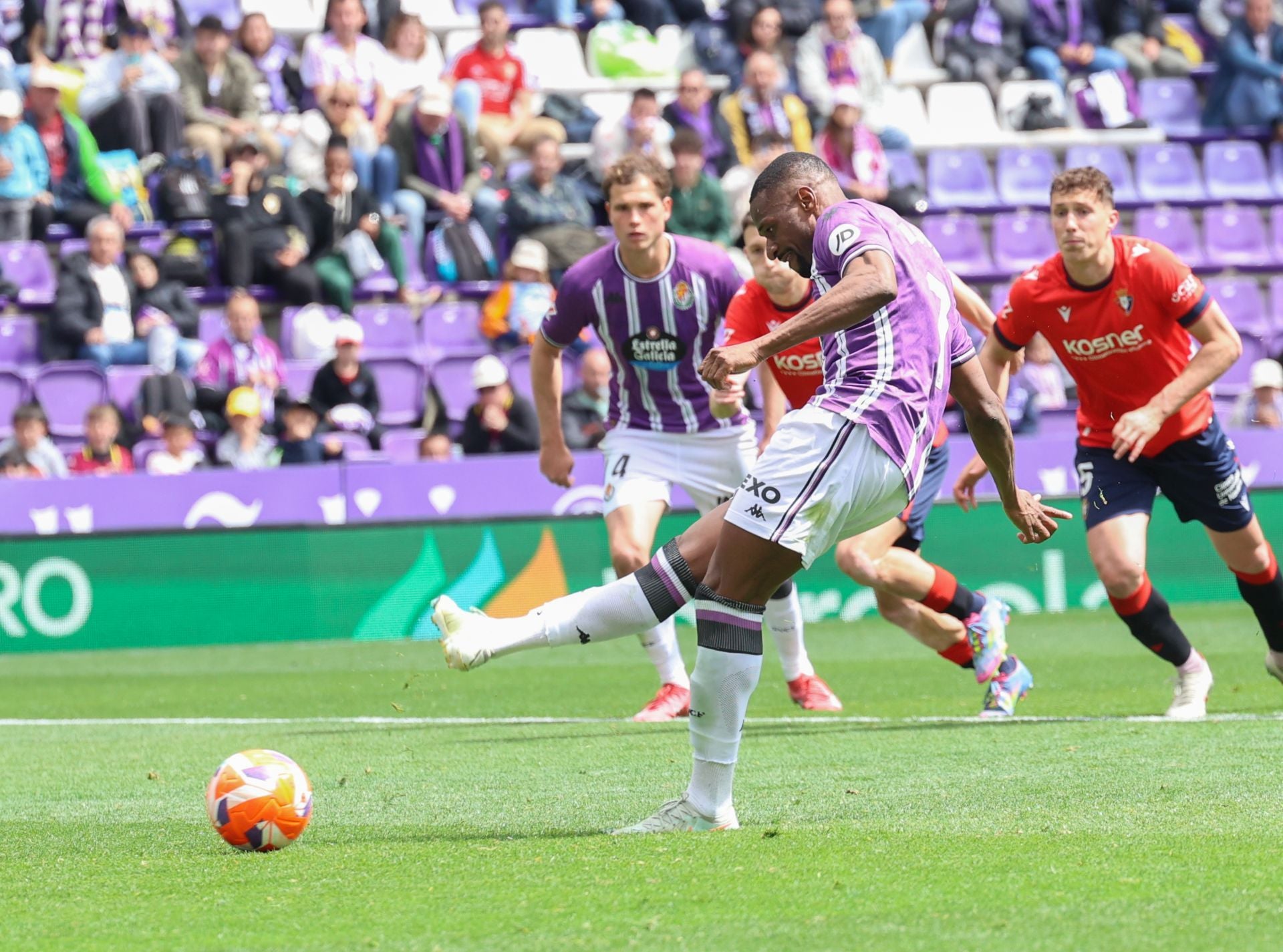 Las imágenes de la derrota del Real Valladolid ante el Osasuna