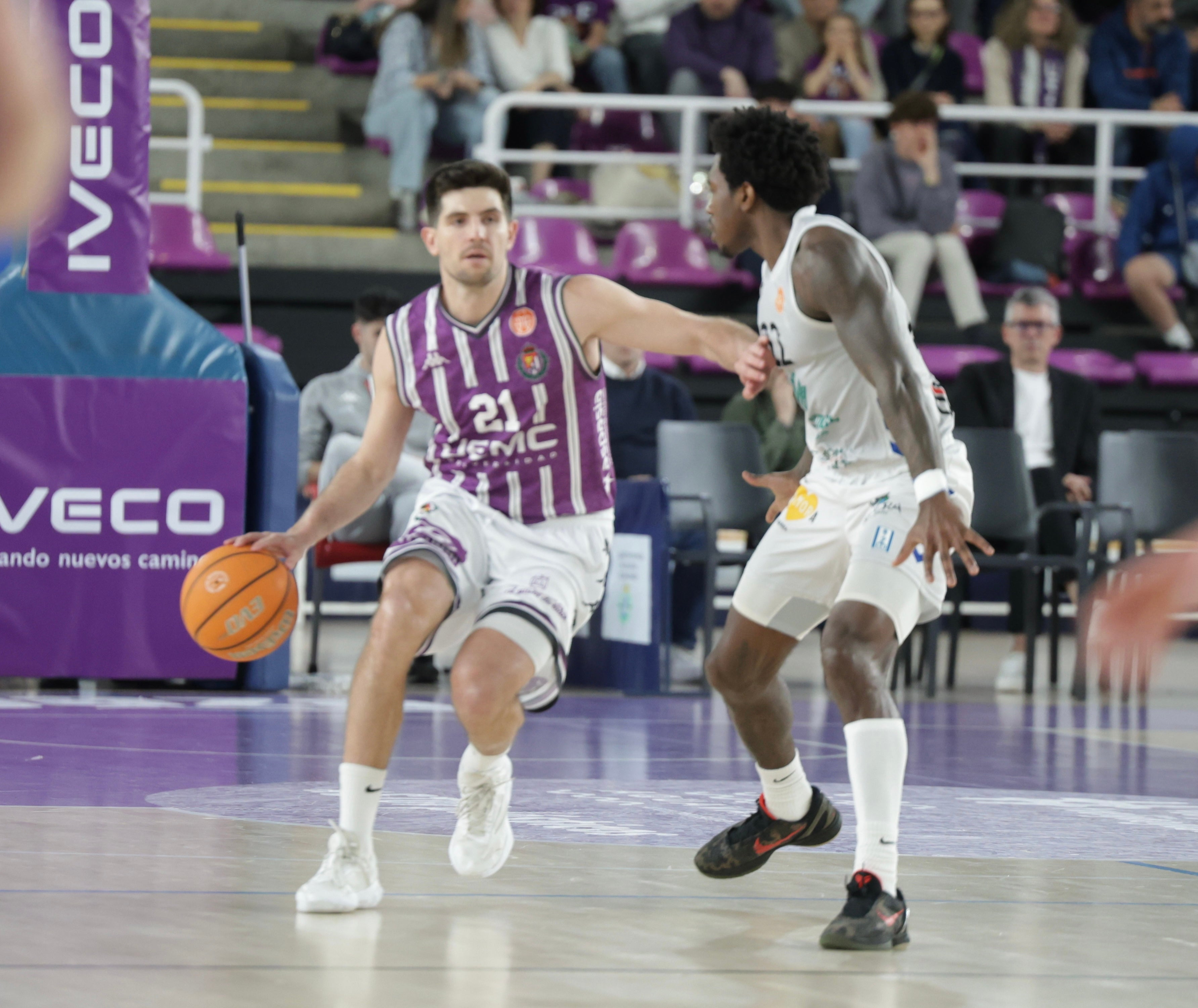 Las imágenes de la espectacular remontada del Real Valladolid Baloncesto contra el Zamora