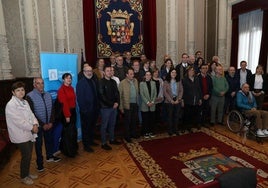 Representantes de las 37 entidades del tercer sector de la provincia, este lunes en el Palacio Provincial.