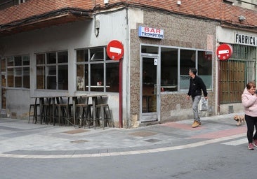 Cierra el Trompicón, popularmente 'El marrano', un bar con 65 años de historia