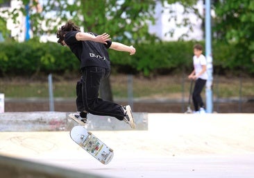 Vecinos de Isabel la Católica piden el cierre nocturno del 'skatepark' y control del botellón