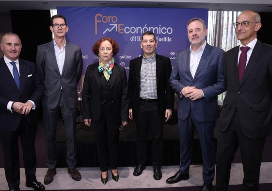 Pablo Junceda, director general adjunto del Banco Sabadell; Goyo Ezama, director general de El Norte de Castilla; Ana Palacio, fundadora del despacho Palacio y Asociados; Francisco Hevia, director corporativo de Gullón; Ángel Ortiz, director de El Norte y Noe Martín, CEO de Collosa