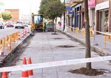 La parada de autobús bajo el viaducto de Arco de Ladrillo cambia de ubicación