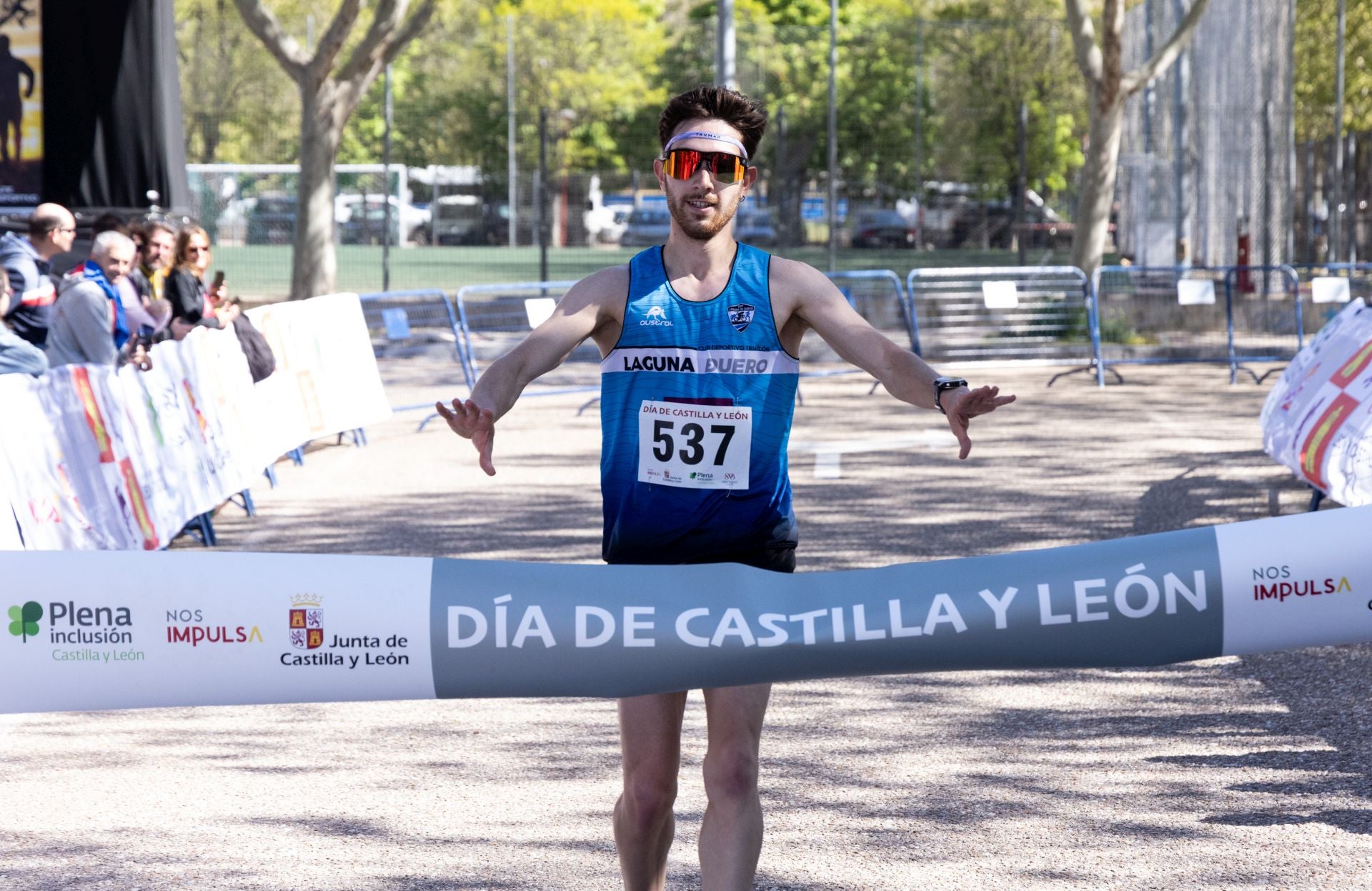 Carrera y marcha por el Día de Castilla y León y cross de la Policía Municipal